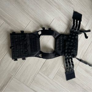 Black tactical vest